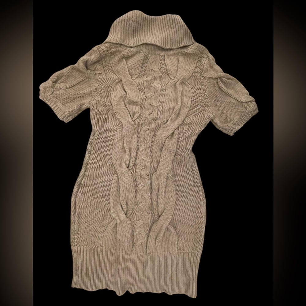 Romeo & Juliet Couture Sweater Dress - Picture 2 of 11